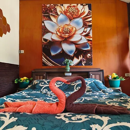 Regal Eagle Golf-Centric Thai House And Garden